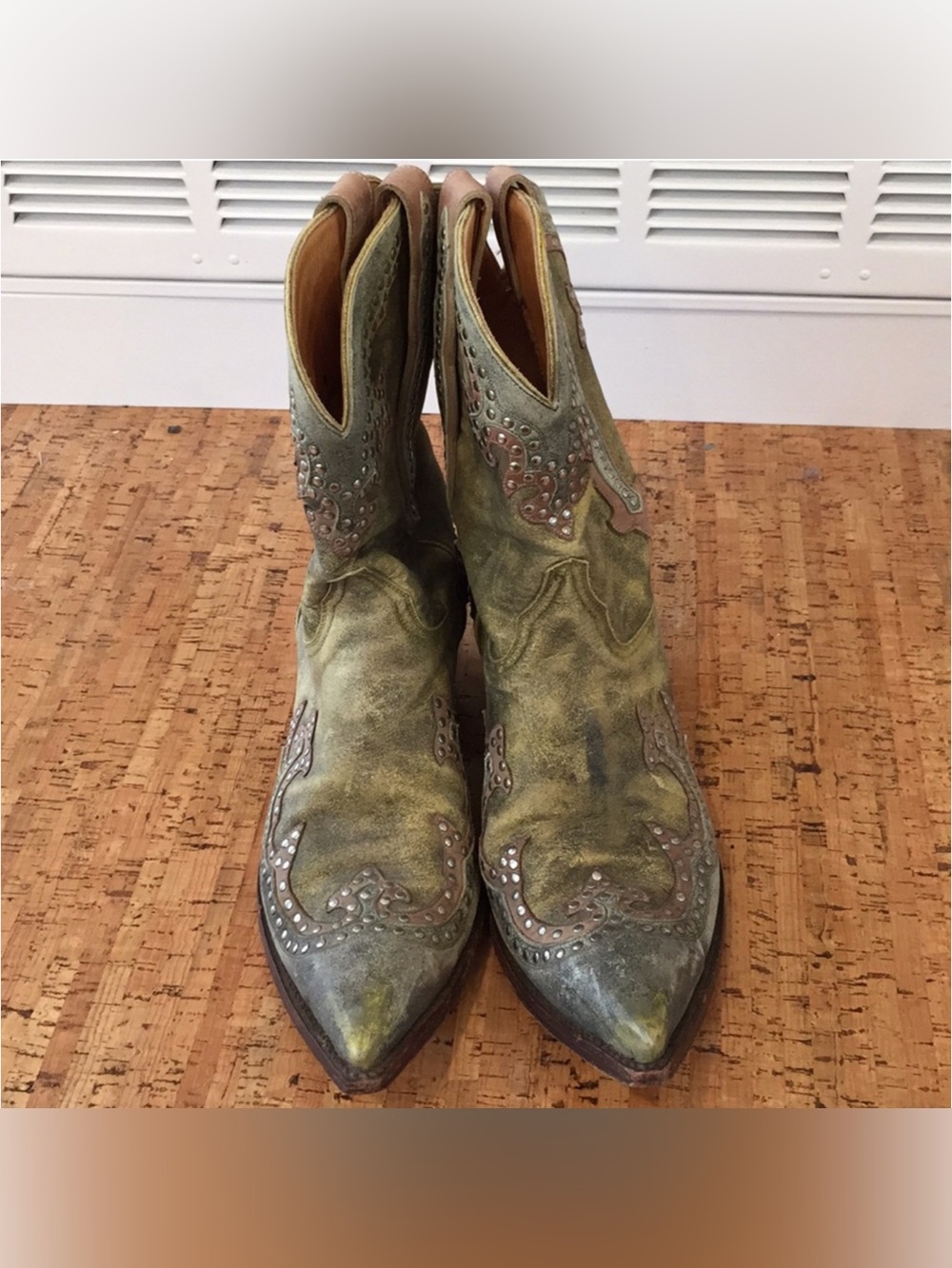 Old Gringo Women’s Green Distressed Studded Western Cowboy Boots - Picture 3 of 7